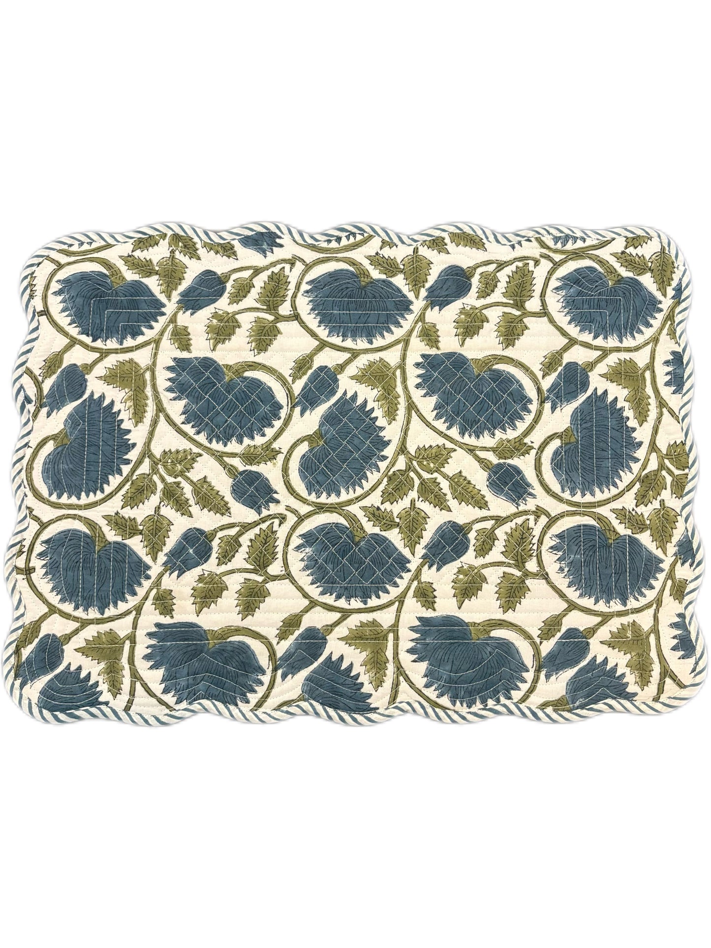 Winter Vine Scalloped Placemat