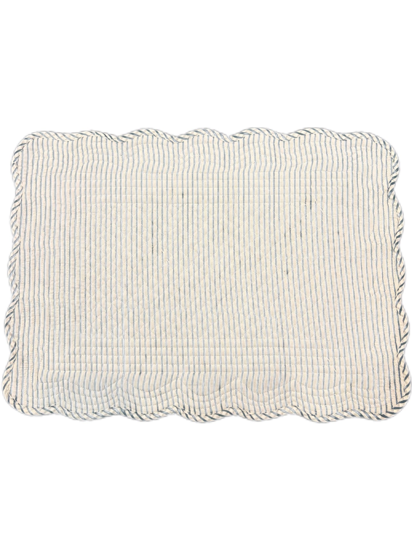 Winter Vine Scalloped Placemat